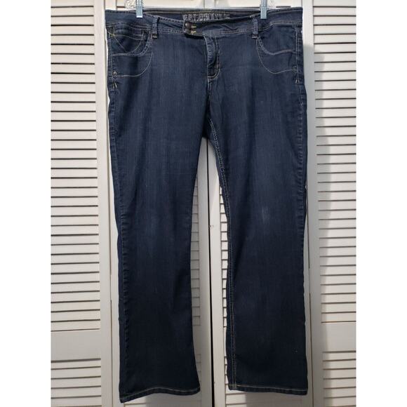 Freestyle Jeans Women's Plus Size 22W Blue Straight Leg Stretch Denim Pockets - Picture 1 of 16